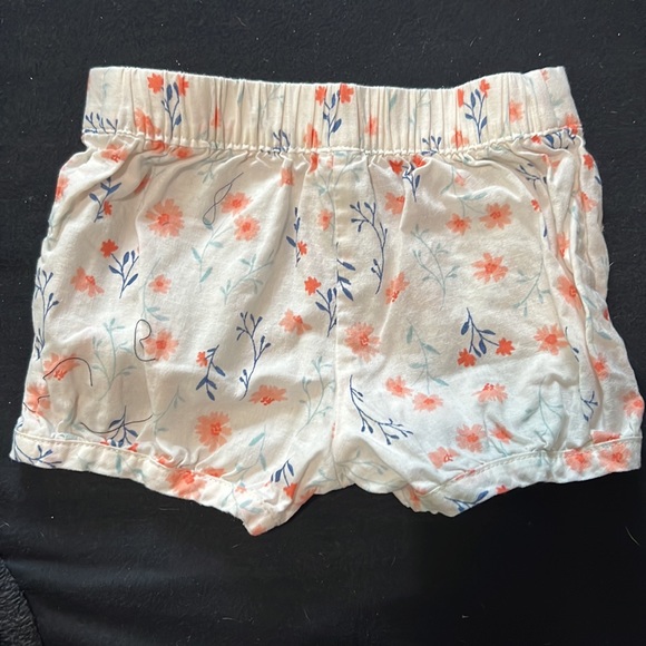 Floral shorts - Picture 2 of 2